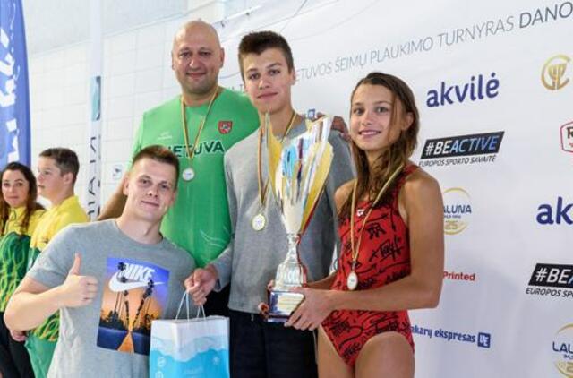 D. Rapšio taurės plaukimo varžybose – olimpiečio Dariaus Grigalionio šeimos triumfas