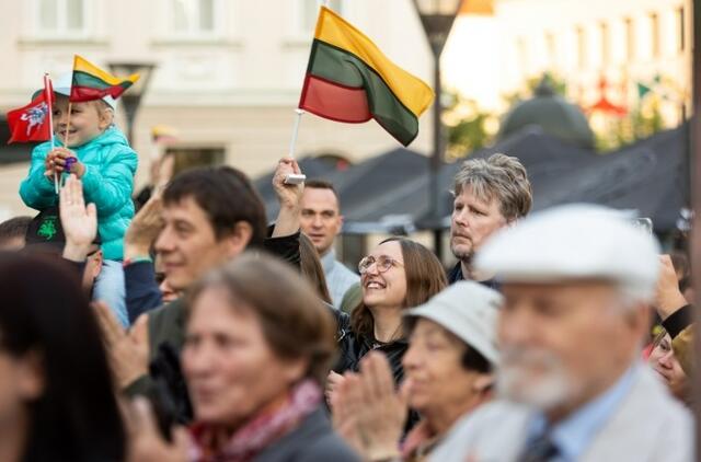 Lietuvoje ir už jos ribų ketvirtadienį minima Valstybės diena