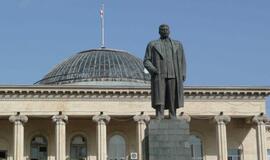 Gruzijoje vandalai išniekino Stalinui skirtą paminklą
