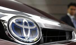 "Toyota" atšaukia 885 tūkst. automobilių
