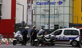 Prancūzijoje išlaisvinti "Primark" parduotuvėje įkaitais laikyti žmonės