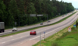 Greitkelį Vilnius-Kaunas numatoma paversti automagistrale