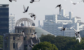 Spaudžiamas JAV Tokijas nerengs G7 grupės susitikimo Hirosimoje