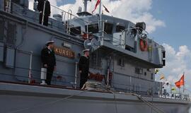 Karo laivas išsiųstas stebėti rusų pratybų