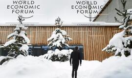 Davosas: verslo lyderiai pasaulio ekonomikos augimą vertina "pesimistiškai"