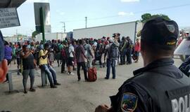 Į Kostą Riką bandė įsiveržti per 1 000 Kubos migrantų