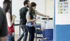 Naujasis Kosta Rikos prezidentas bus išrinktas tik antrajame rinkimų rate