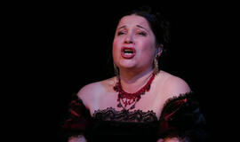 Solistė Loreta Ramelienė „priklausoma“ nuo dainavimo teatro scenoje