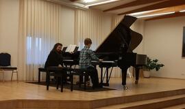 ,,Pianistų rengimo tarptautiniams konkursams papildomas aspektas: atviros meistriškumo paskaitos ir pamokos“