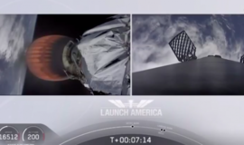 Istorinis skrydis: pakilo "SpaceX“ raketa su dviejų JAV astronautų įgula