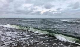 Baltijos jūra nerami: labai didelė trauka, skendo žmogus