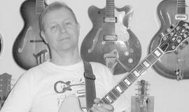 Užgeso žinomo gitaristo L. Pečiūros gyvybė