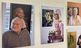 Eugenijaus Maciaus parodoje - žinomų žmonių portretai