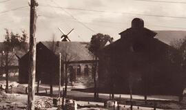 Palangos Didžioji ir Mažoji sinagogos po 1938 m. gegužės 10 dienos gaisro. Fotografas Ignas Stropus 