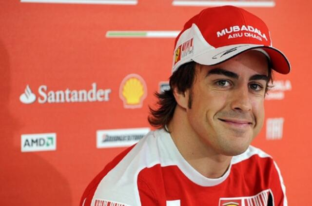 Singapūro "Grand Prix" lenktynes laimėjo "Ferrari" pilotas ispanas Fernando Alonso