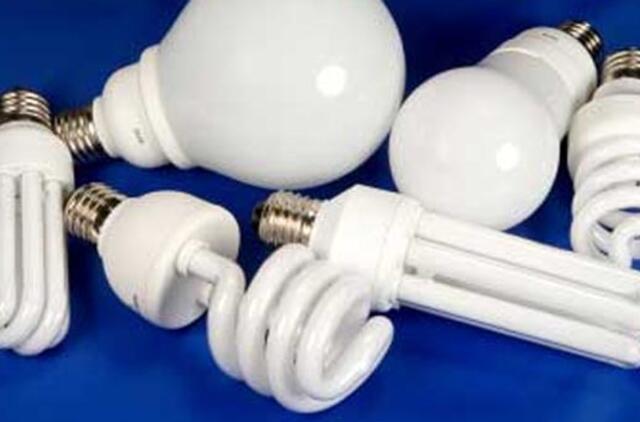 Klaipėdiečiai energiją taupančių lempų atliekų bet kur neišmeta