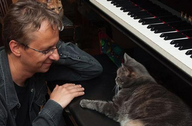 Fortepijono katė grojo lietuvių dirigentui (video)