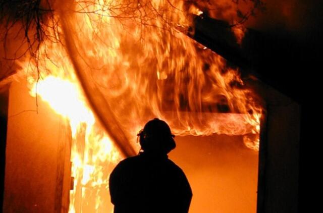 Plungės rajone gaisras kilo gyvenamajame name