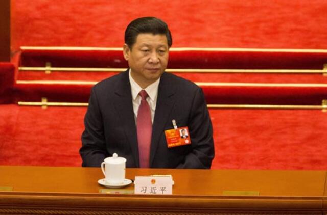Si Dzinpingas patvirtintas naujuoju Kinijos prezidentu