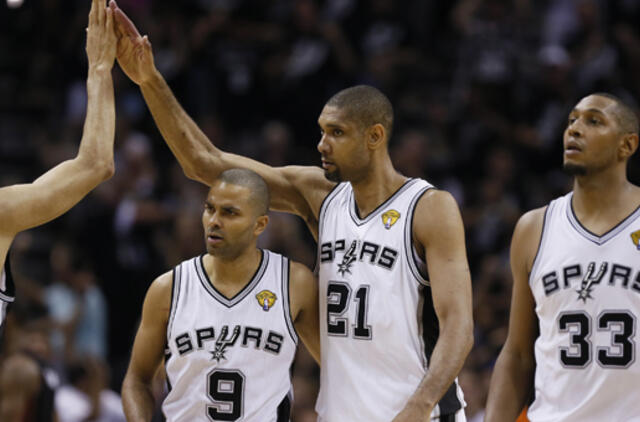 "Spurs" krepšininkams iki NBA čempionų žiedų trūksta vienos pergalės