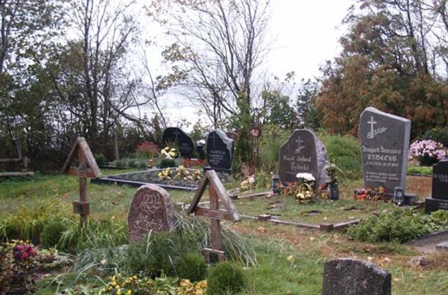 Prašo pagalbos dėl naikinamų protėvių kapų