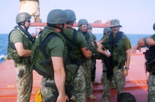 Lietuvos kariai prie Somalio krantų saugo JT humanitarinės pagalbos laivą