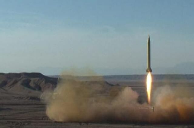 Iranas vėl bandė balistines raketas