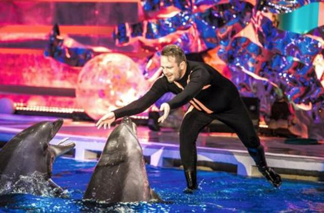 Maksas Melmanas mėgins susikalbėti su delfinais