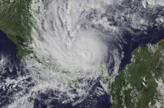 Kosta Rikai ir Nikaragvai gresia uraganas "Otas"