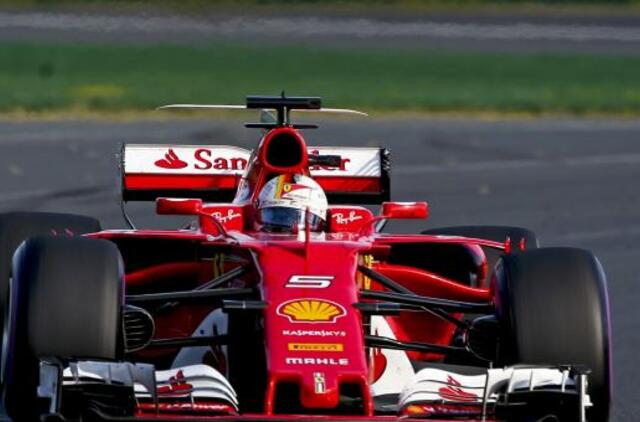 Pirmąsias naujojo sezono "Formulė-1" lenktynes laimėjo Sebastianas Fetelis