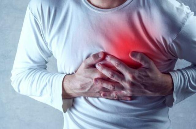 Širdies smūgio simptomai, į kuriuos net neatkreipiame dėmesio