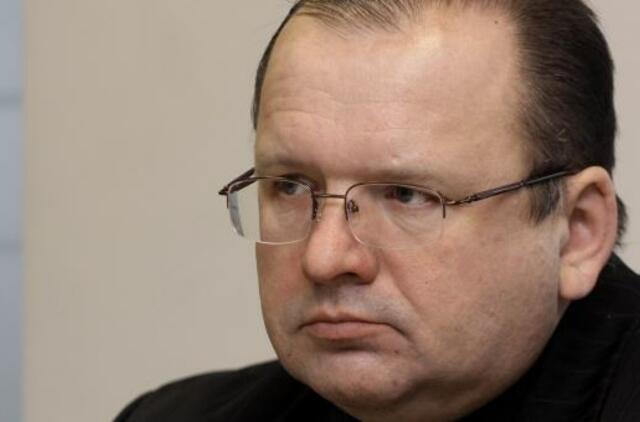 Vienas Kelių direkcijos vadovų atleistas dėl neskaidrių ryšių su „MG Baltic“ ir „Kauno tiltais“