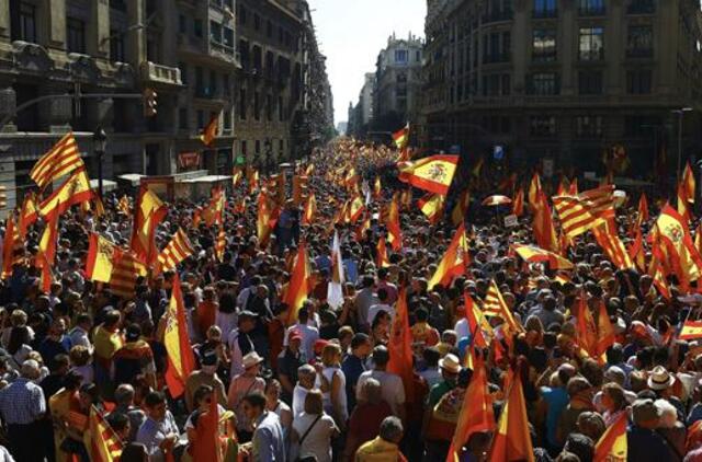 Barselonoje vyksta Katalonijos nepriklausomybės priešininkų protestas