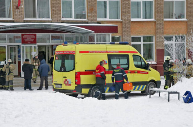 Rusija: per pjaustynes mokykloje sužeista mažiausiai 12 žmonių