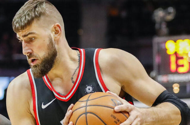 „Raptors“ su Jonu Valančiūnu NBA reguliarųjį sezoną baigė pralaimėjimu