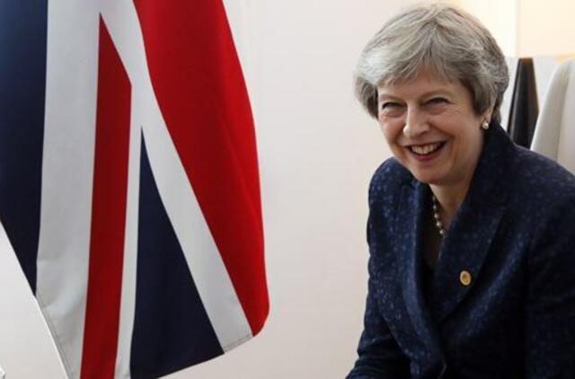 Siekdama pažangos „Brexit“ derybose, Theresa May įspėjo dėl pavojaus, kurį kelia bendradarbiavimo saugumo srityje nutraukimas