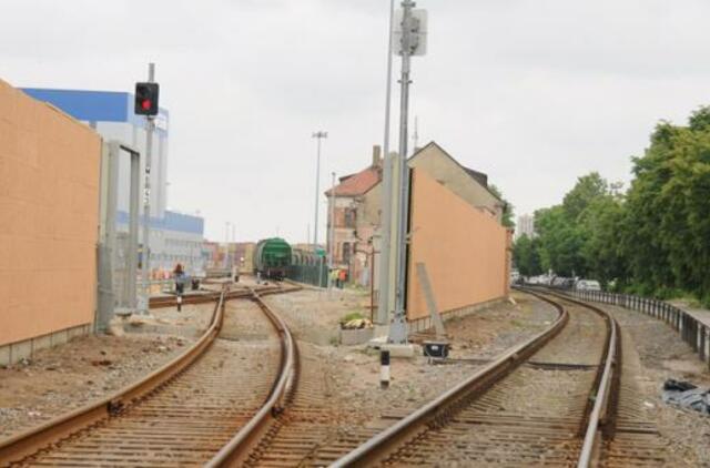 Nuo geležinkelio triukšmo saugos sienutėmis
