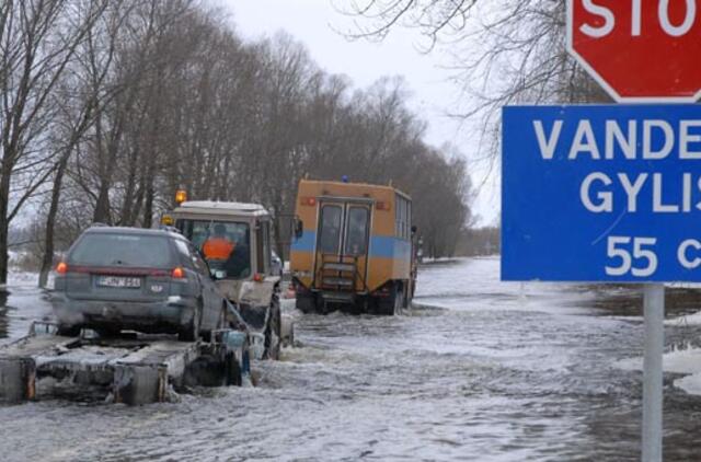 Potvynis Rusnėje po truputį slūgsta