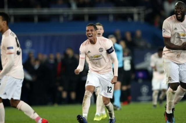 „Manchester United“ įspūdingai laimėjo Paryžiuje ir išplėšė kelialapį į ketvirtfinalį