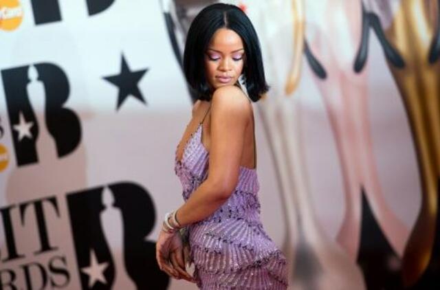 Rihanna – turtingiausia muzikos atlikėja pasaulyje