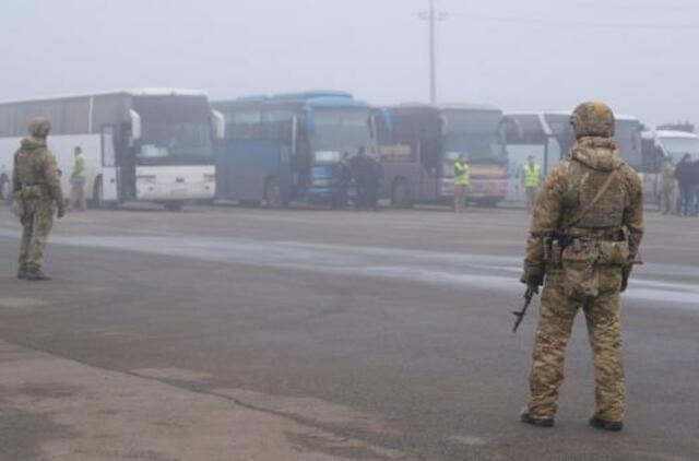 Prasidėjo apsikeitimas kaliniais tarp Ukrainos ir Rusijos remiamų separatistų