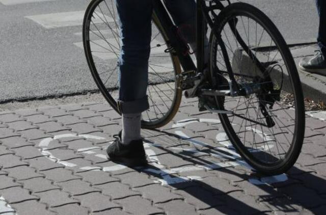 Pėsčiųjų ir dviračių takams skirta beveik 14,7 mln. eurų