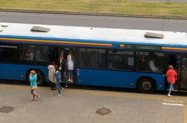 Bulvaras: Mėlynas autobusiukas ar ne?