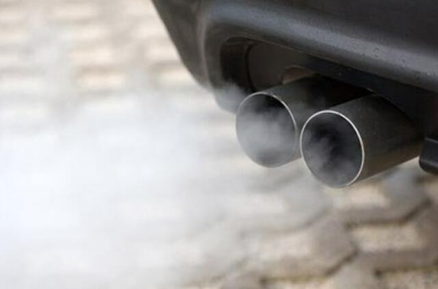 Seimas spręs, ar įpareigoti aplinkosaugininkus matuoti automobilių taršą