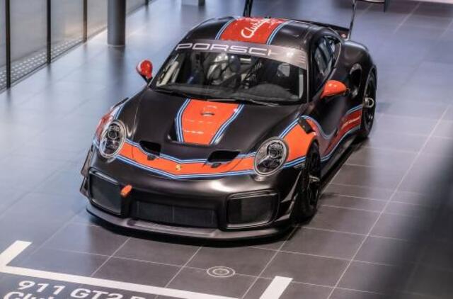 Į Lietuvą atvyko vienas iš 200 „Porsche 911 GT2 RS Clubsport“