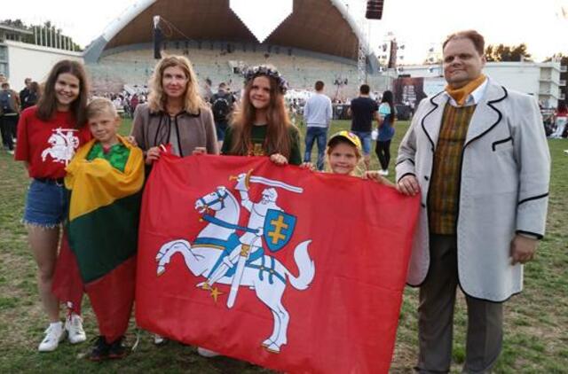 Keturių vaikų tėtis, Lietuvos ambasadorius Airijoje Marijus Gudynas: „Man svarbu, kad mano vaikai matytų ne tik save, bet ir savo valstybę“