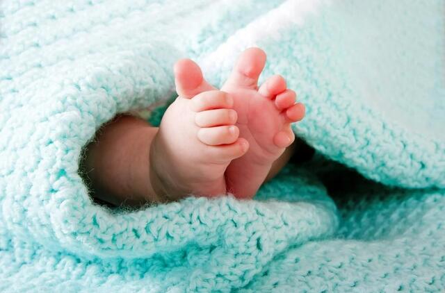 Ministerijos nesutaria dėl siūlymo didinti išmoką gimus neišnešiotam kūdikiui
